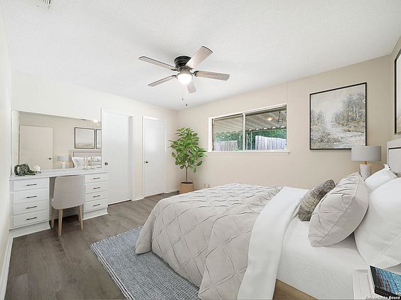 5th image of 3841 BECKWOOD DR