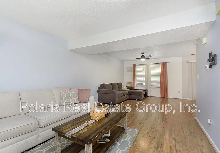 266 E Pine Ridge Dr — Photo 5