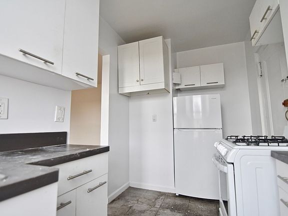 5th image of 639 W 173rd St APT 12C
