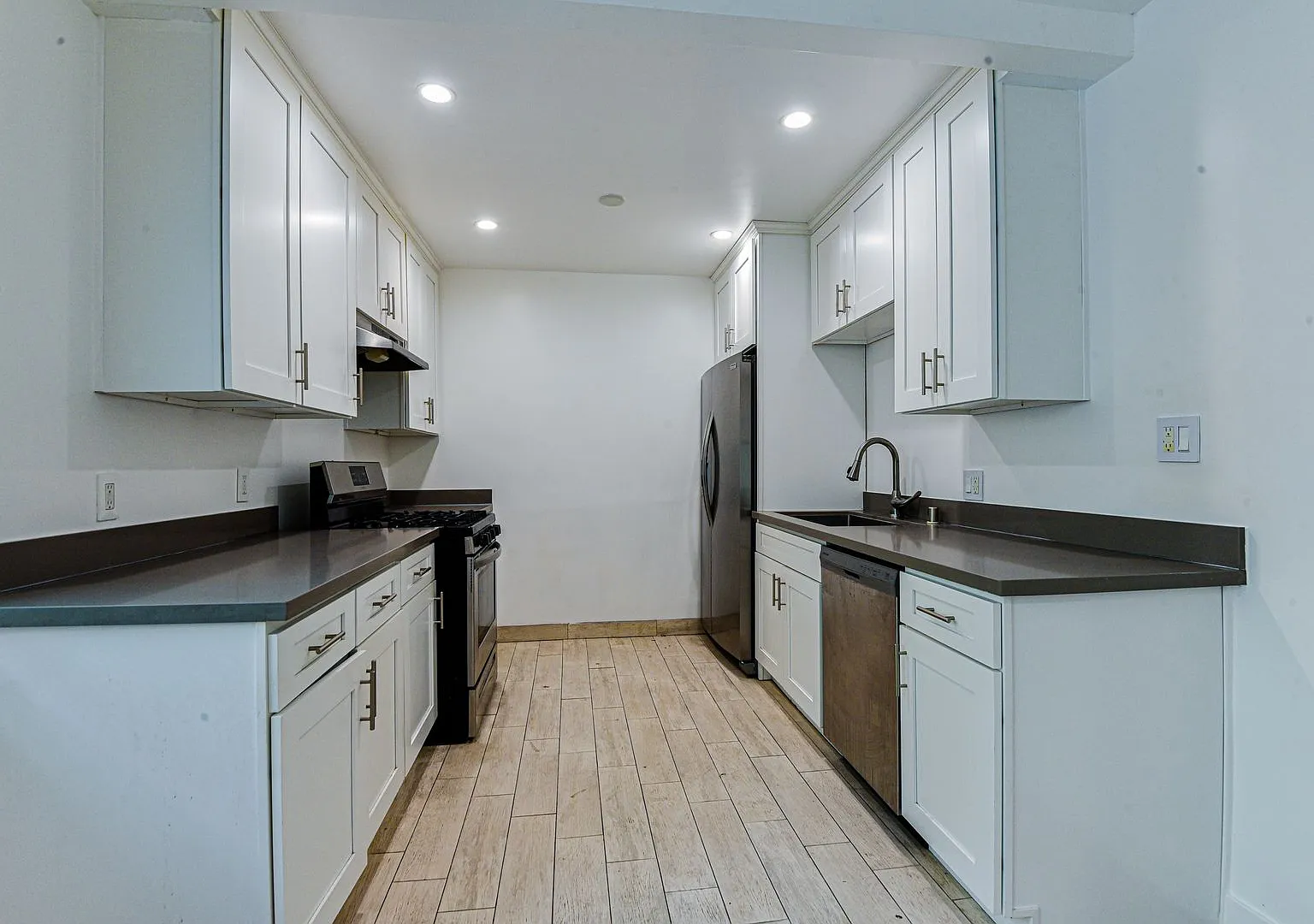 4324 Ventura Canyon Ave (near Ventura Blvd) Gem — Photo 1