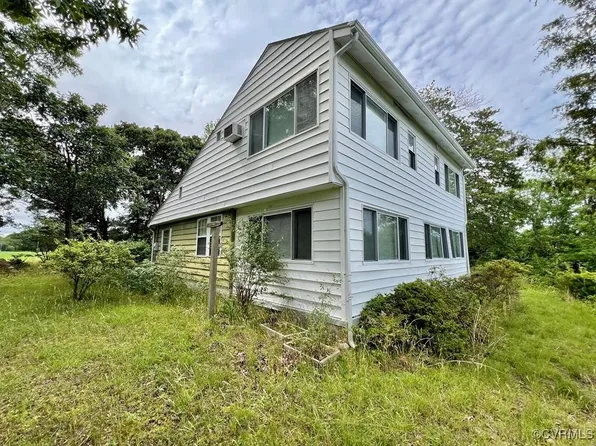 592 Mangolia Ln, Heathsville, VA 22473