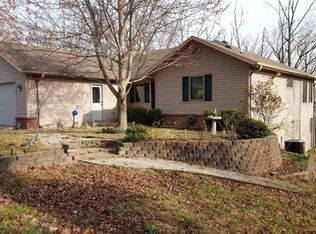 1 Exe Cir, Bella Vista, AR 72715