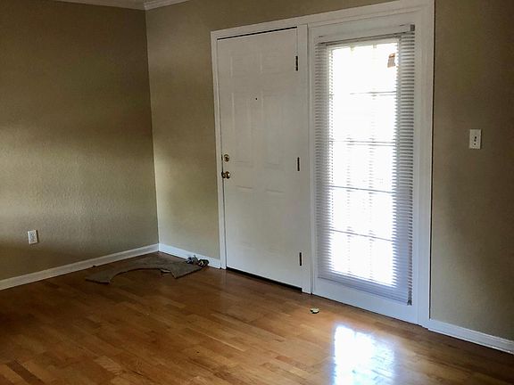 5th image of 617 Delaney Ave APT 13