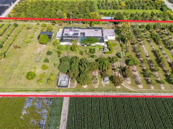 22000 SW 202nd Ave, Miami, FL 33170