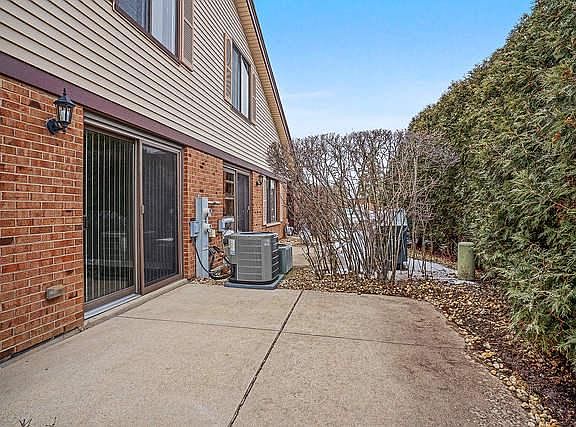 4th image of 9220 140th St