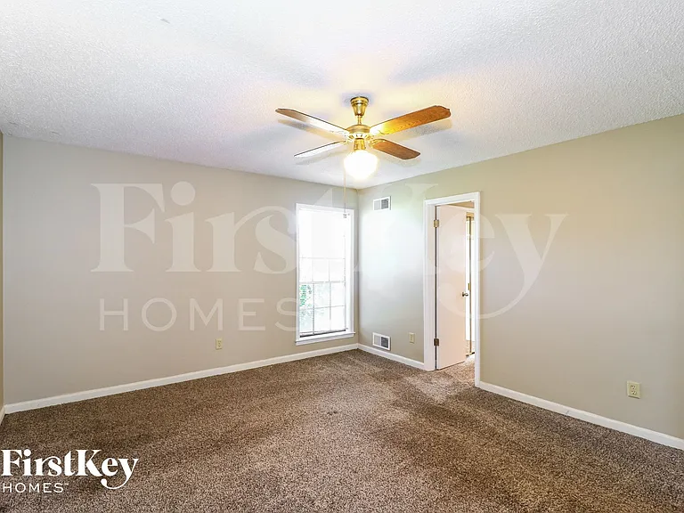 3828 Innsbrook Dr — Photo 8