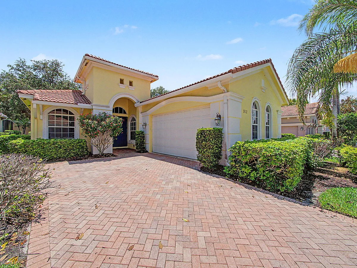Building Photo - 9112 Short Chip Cir