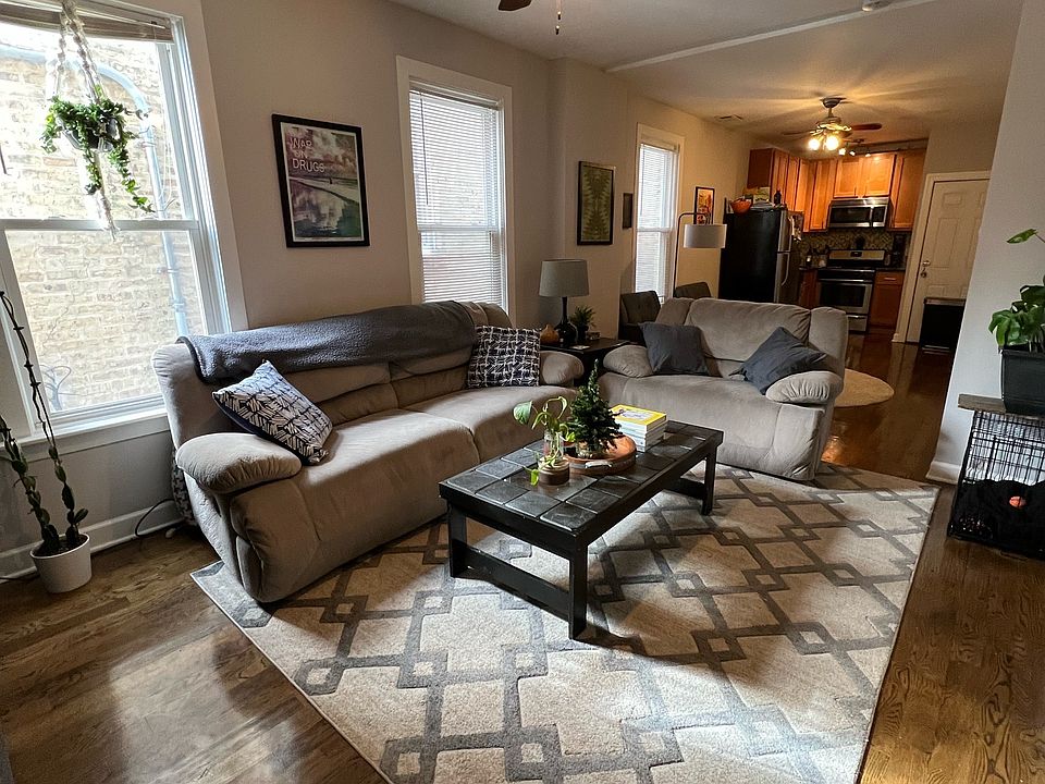 1st image of 853 N Hermitage Ave #2R