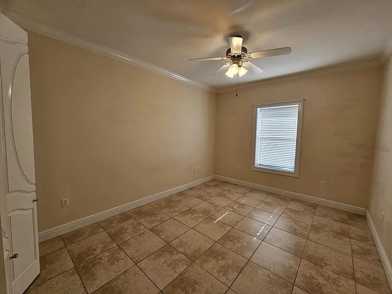 1866 Sunrise Dr — Photo 17