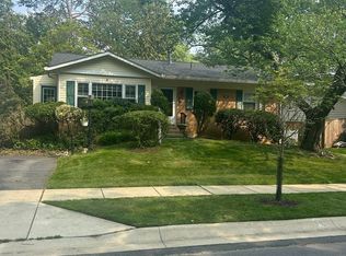 608 E Lynfield Dr, Rockville, MD 20852
