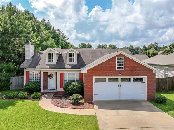 2902 Waterford Blvd, Opelika, AL 36804