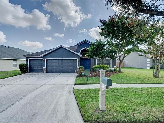 3rd image of 6607 Brighton Park Dr