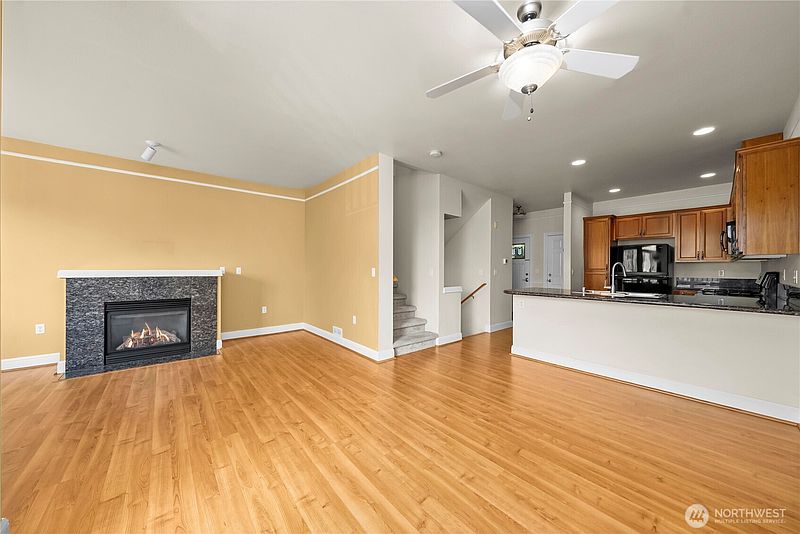 5th image of 4769 Whitworth Avenue S #G103