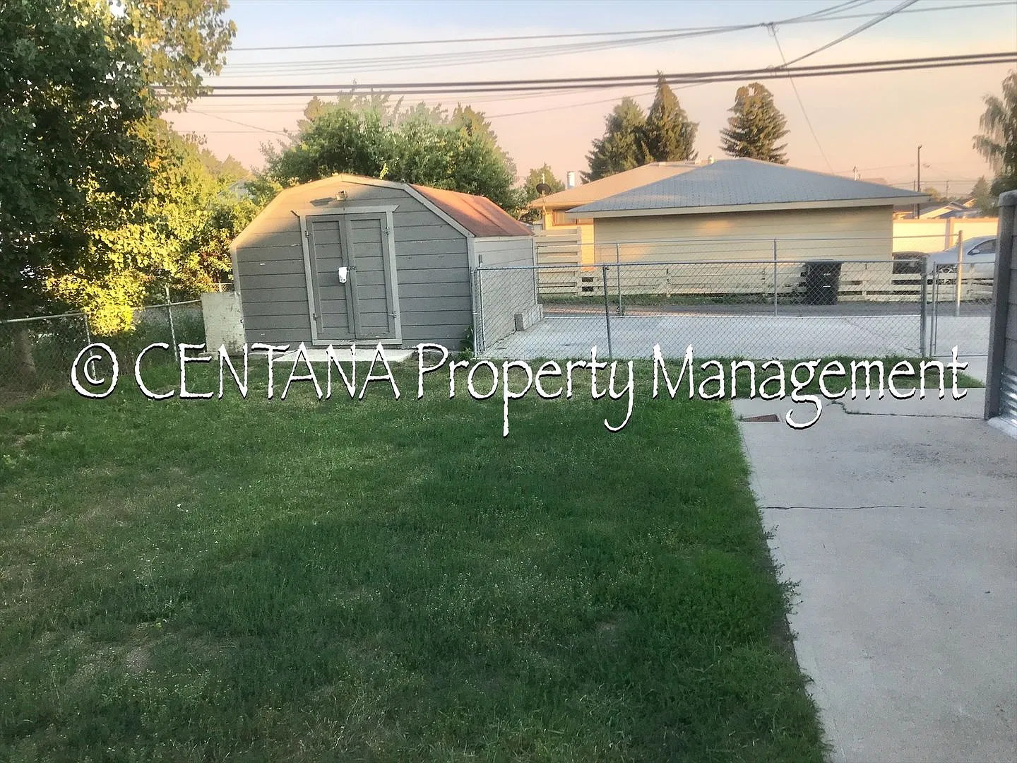 2300 Ottawa Street — Photo 4