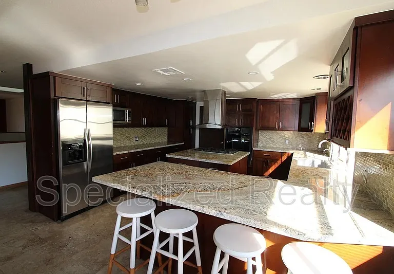 3694 Berwick Dr — Photo 6