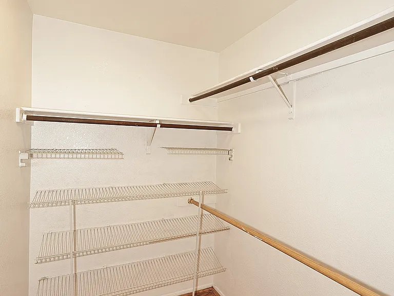 8935 W Windsor Ave — Photo 24