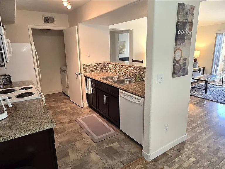 2300 Silverado Ranch Blvd #2006 — Photo 19