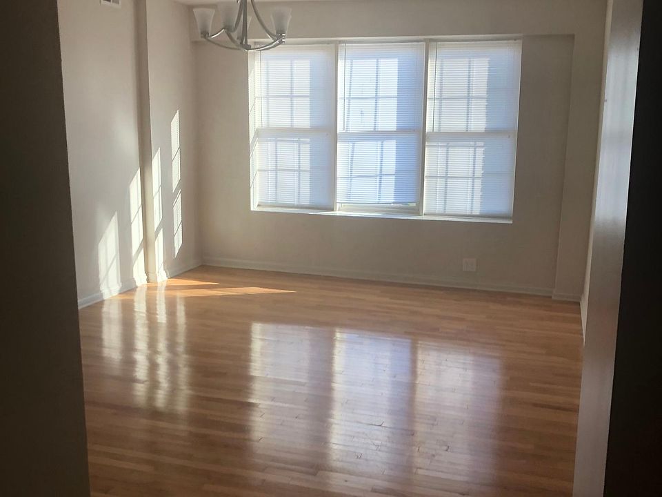1st image of 105-1 W 28th St APT 105