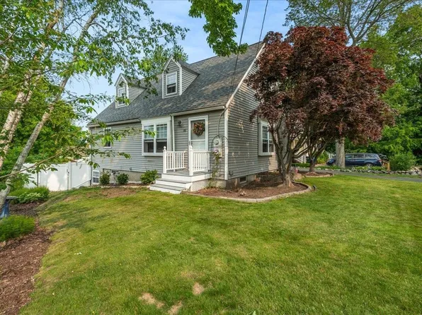 85 Lee Avenue, Manchester, NH 03109