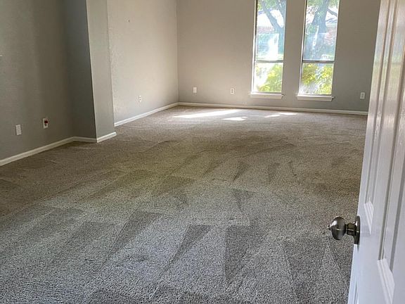 5th image of 715 Knollridge Dr