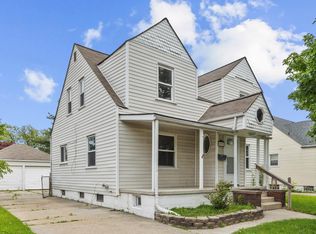 8099 Superior Ave, Center Line, MI 48015