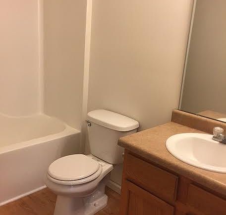 4th image of 6-409 Brunswick Dr #6