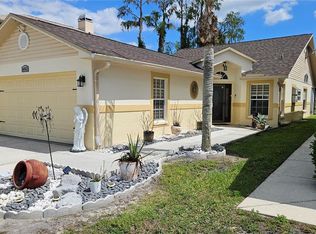 6053 Gentle Ben Cir, Zephyrhills, FL 33544