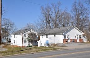 1st image of 810 1/2 Lamont St APT 1