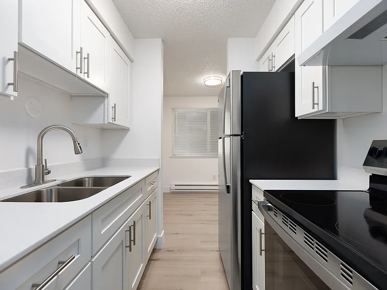 Timberwood Apartments — Photo 46