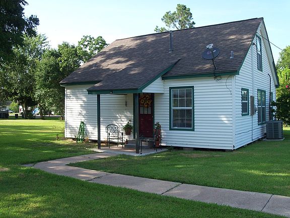 2nd image of 2122 Avenue E