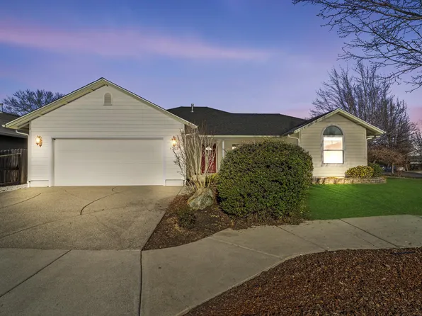 1302 George Tweed Blvd, Grants Pass, OR 97527