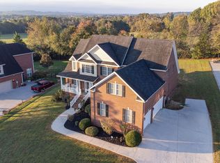 1731 Inverness Dr, Maryville, TN 37801