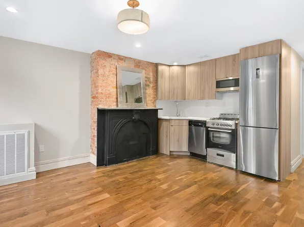 246 Macon Street image 1 of 6