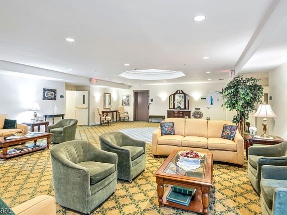 2nd image of 3326 Franklin Ln Unit 3326