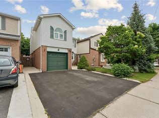 26 Jameson Cres, Brampton, ON L6S 3W3