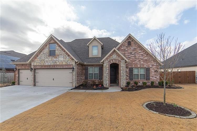 1st image of 5602 W Lakewood Dr
