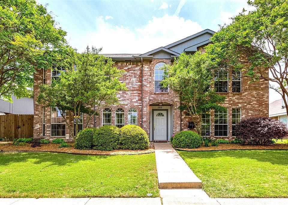 1st image of 2313 Country Hollow Ln