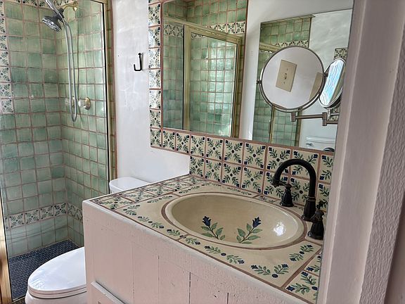 5th image of 132 Duran St #A