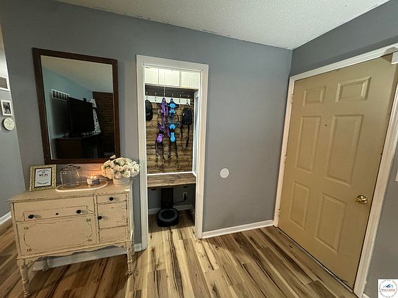 5th image of 408 Creach Dr