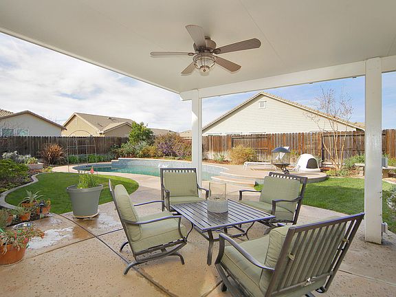 2nd image of 2205 Reinecke Ct