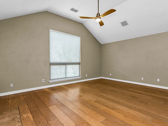 2nd image of 2010 Greenview Dr #B