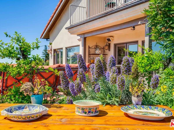 2303 Tuna Canyon Rd, Topanga, CA 90290