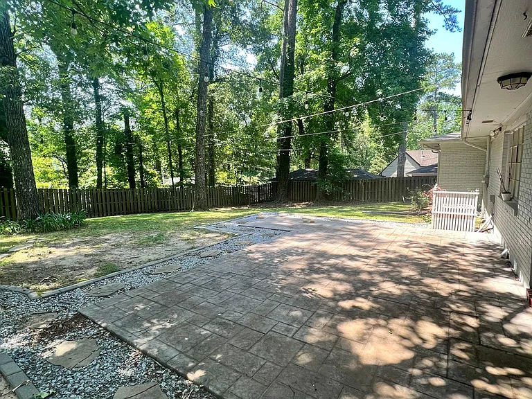 707 Warwick Rd — Photo 7