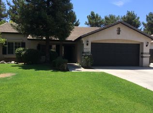 8817 Shore View Dr, Bakersfield, CA 93312