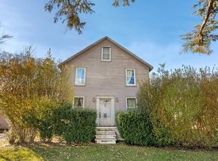 33 Henry Rd, Southampton, NY 11968