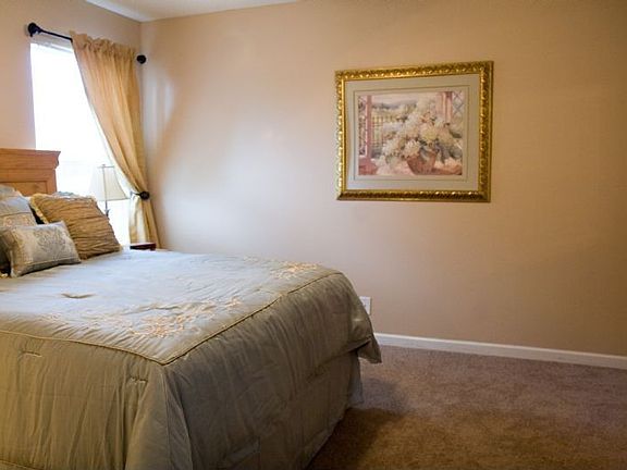 3rd image of 1423 Teresa Ln
