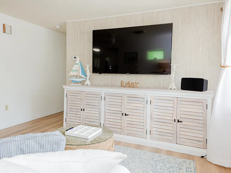 2445 Constitution Blvd — Photo 7