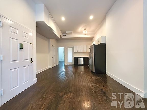 2nd image of 487 Willoughby Ave #2A