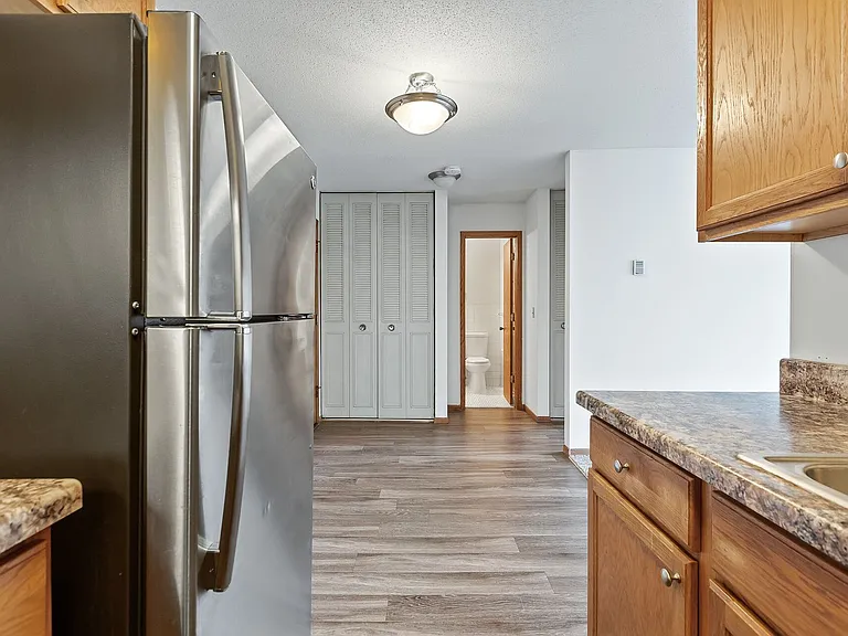 2417 Garfield Ave — Photo 20