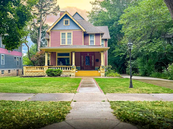 411 SW Woodlawn Ave, Topeka, KS 66606